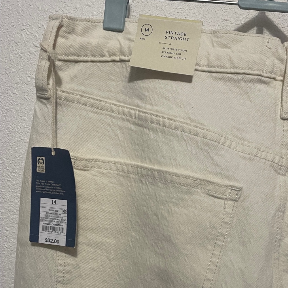 Universal Thread Women's Cream Straight Leg Jeans - Picture 2 of 2